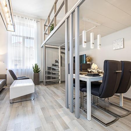 Loft Apartment In Klaipeda Oldtown Exteriör bild