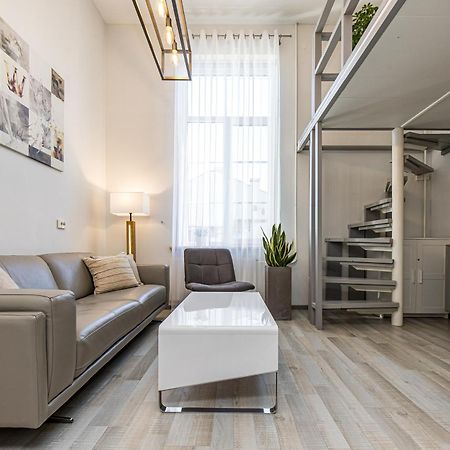 Loft Apartment In Klaipeda Oldtown Exteriör bild
