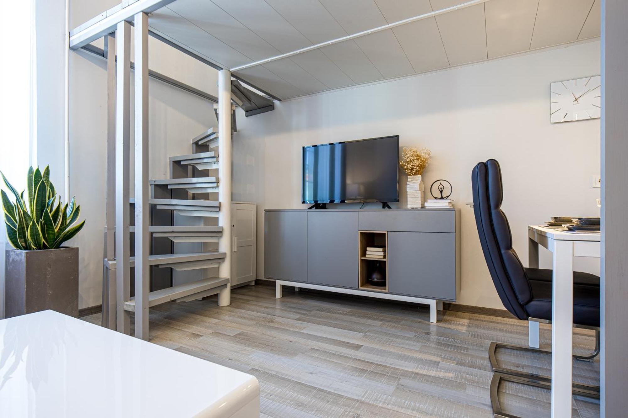 Loft Apartment In Klaipeda Oldtown Exteriör bild